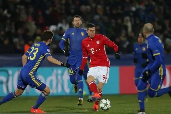 团队甚至个 团队甚至个