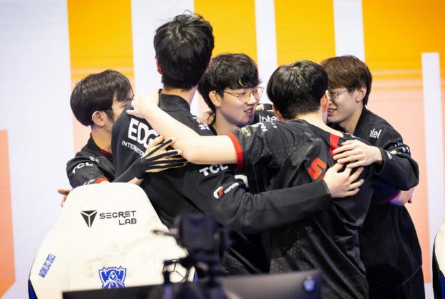 的决定绝非 的决定绝非